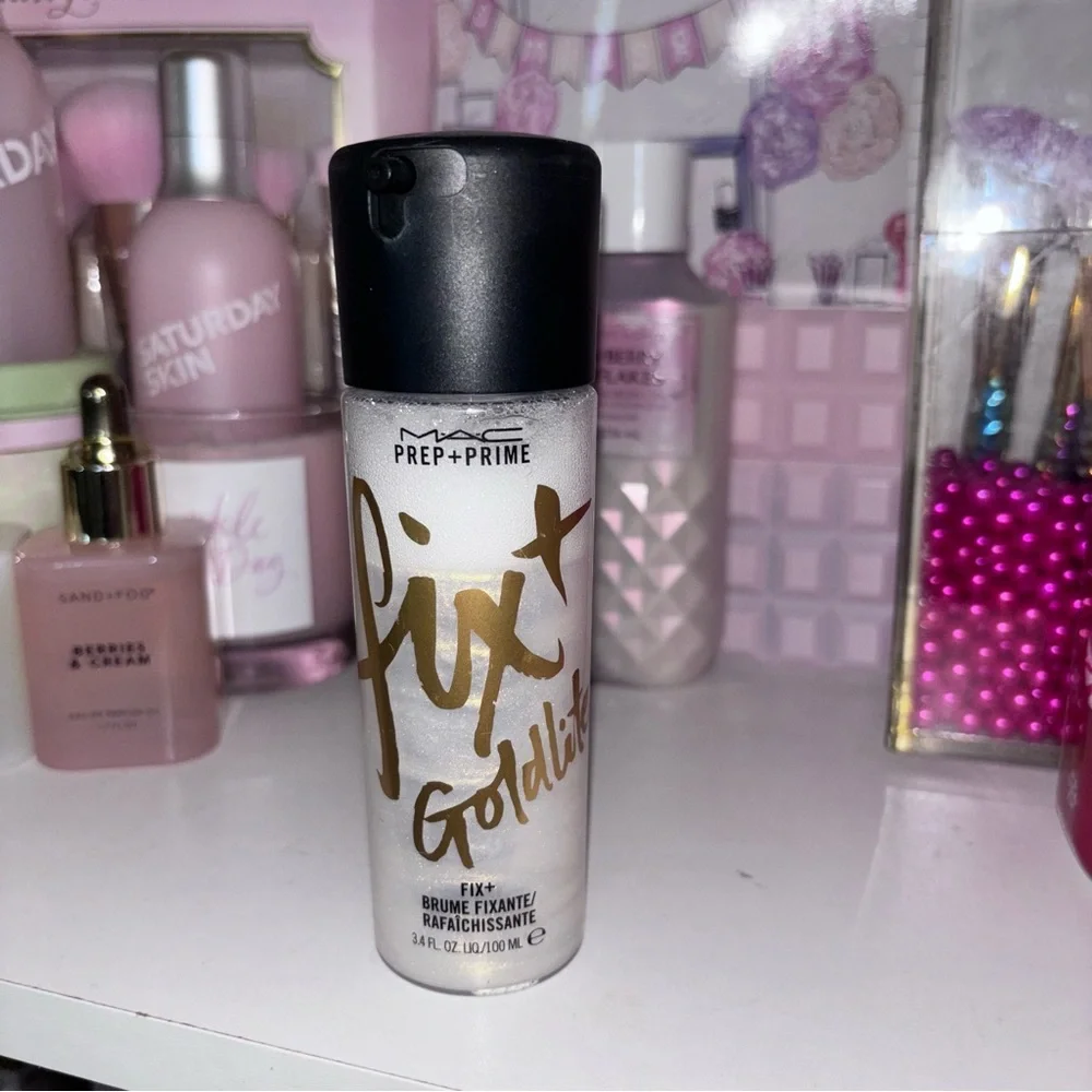 ๐MAC Prep + Prime Fix+ Goldlite setting๐ - Picture 1 of 3